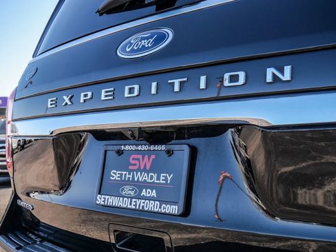 Used 2024 Ford Expedition Max Limited image 10