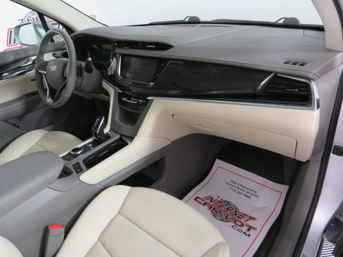 Used 2020 Cadillac XT6 Premium Luxury image 12
