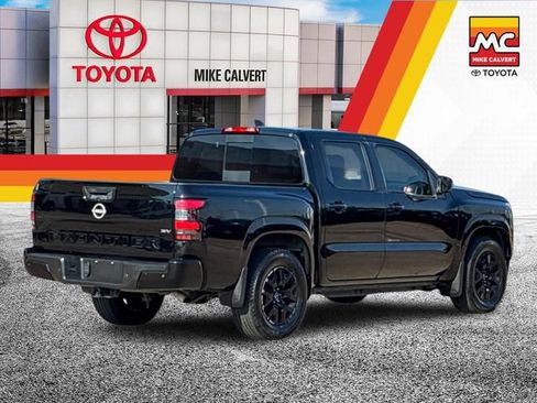 Used 2023 Nissan Frontier SV w/ SV Convenience Package RWD image 5
