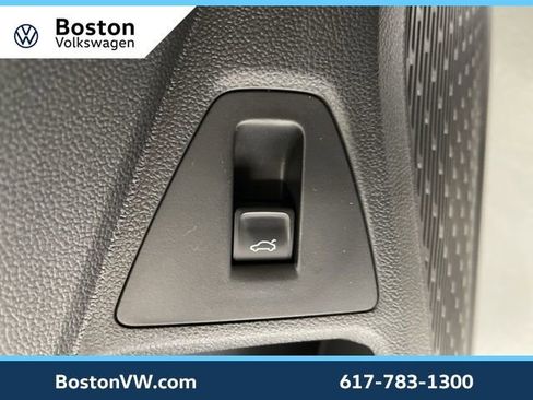 New 2026 Volkswagen Jetta SEL FWD image 30