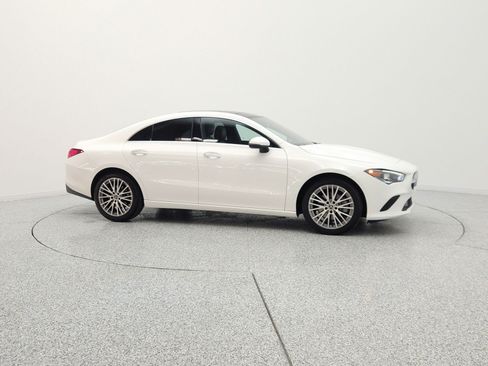 Used 2023 Mercedes-Benz CLA 250 image 4