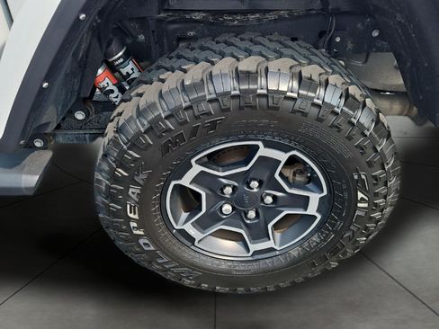 Used 2021 Jeep Gladiator Mojave AWD/4WD image 11