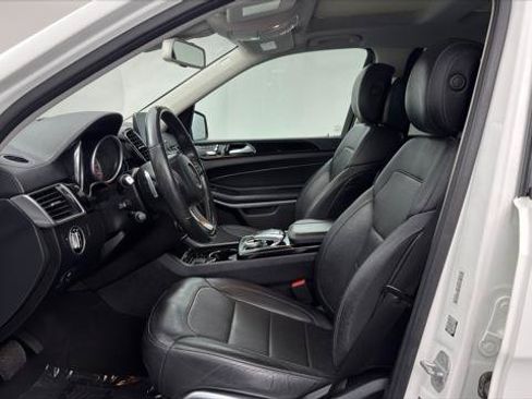Used 2017 Mercedes-Benz GLS 550 4MATIC w/ Driver Assistance Package image 16