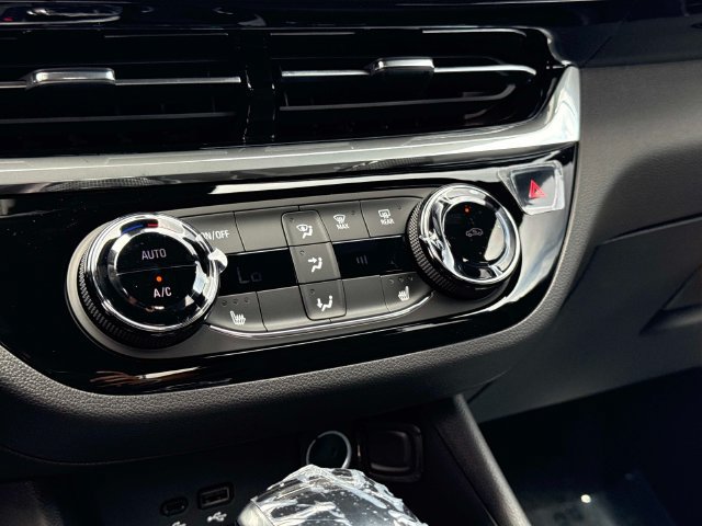 New 2026 Buick Envista Sport Touring w/ Convenience I Package FWD image 24