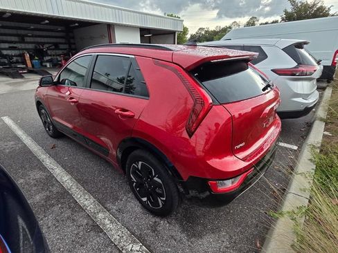 Used 2023 Kia Niro Wind FWD image 5