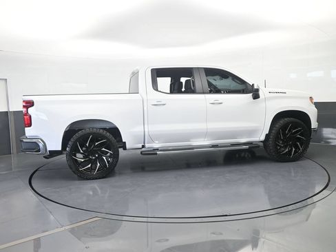 Used 2026 Chevrolet Silverado 1500 LT AWD/4WD image 7