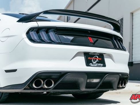 Used 2017 Ford Mustang Shelby GT350R w/ GT350R Equipment Group 920A RWD image 33