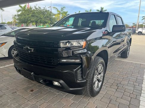 Used 2021 Chevrolet Silverado 1500 RST AWD/4WD image 2