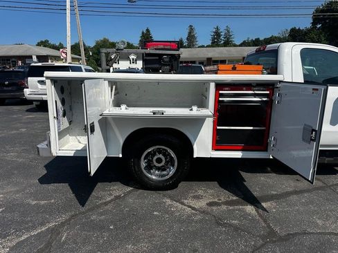 Used 2019 GMC Sierra 3500 4x4 Regular Cab w/ Sierra Convenience Package image 11