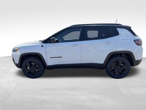 Used 2023 Jeep Compass Trailhawk w/ Trailhawk Elite Group AWD/4WD image 27