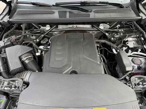 New 2025 Audi Q5 Prestige image 16