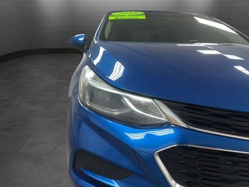 Used 2018 Chevrolet Cruze LT FWD image 30