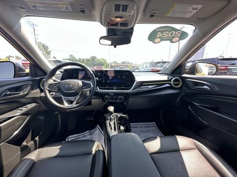 Certified 2024 Chevrolet Trax ACTIV w/ Sunroof Package FWD image 22