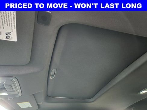 Used 2025 Chevrolet Silverado 1500 ZR2 w/ Technology Package AWD/4WD image 26