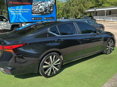 Used 2021 Nissan Altima 2.5 SR w/ SR Premium Package FWD image 6