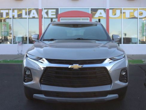 Used 2021 Chevrolet Blazer LT FWD image 2
