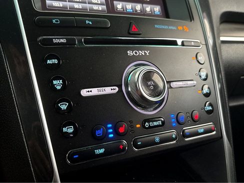 Used 2016 Ford Explorer Limited AWD/4WD image 11