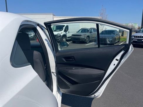Used 2024 Toyota Corolla LE FWD image 16