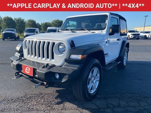 Used 2021 Jeep Wrangler Sport AWD/4WD image 3