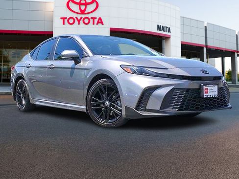 Used 2025 Toyota Camry SE w/ Multimedia Upgrade Package FWD image 1