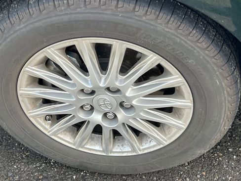 Used 2011 Toyota Camry LE image 22