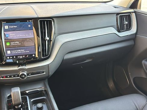 Certified 2025 Volvo XC60 B5 Plus AWD/4WD image 8