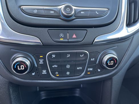 Used 2024 Chevrolet Equinox LT w/ LPO, Floor Liner Package AWD/4WD image 21