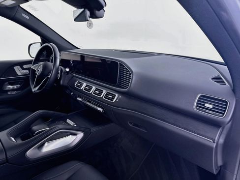 Certified 2025 Mercedes-Benz GLE 350 4MATIC image 32
