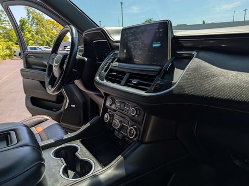 Used 2022 GMC Yukon AT4 AWD/4WD image 31