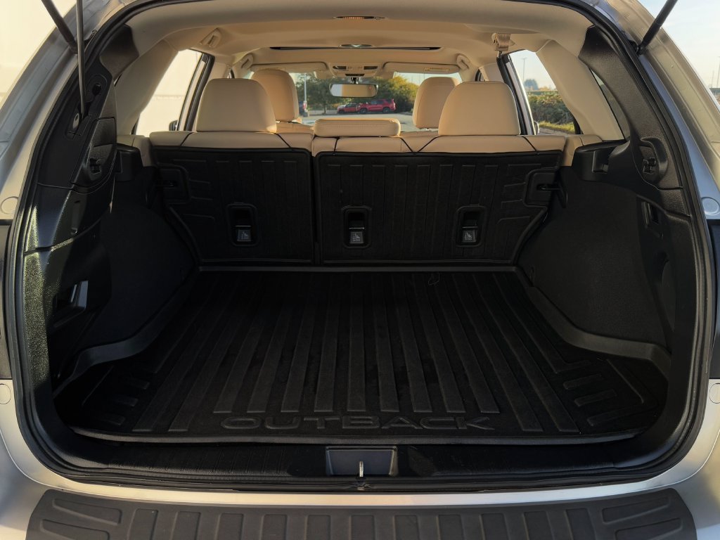 Used 2018 Subaru Outback 3.6R Limited AWD/4WD image 23