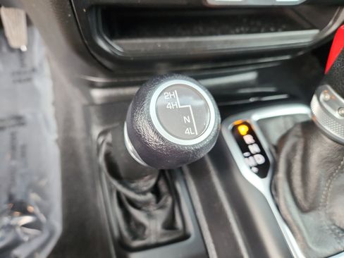 Used 2020 Jeep Wrangler Unlimited Sport S image 33