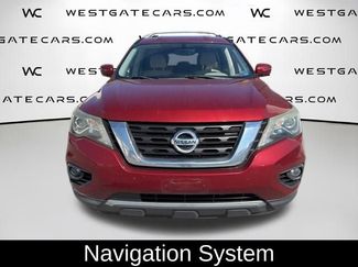 Used 2018 Nissan Pathfinder SL video 2
