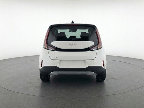 Used 2025 Kia Soul FWD image 7