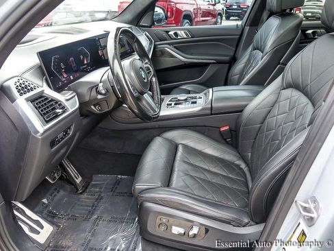 Used 2023 BMW X7 xDrive40i w/ M Sport Package image 9
