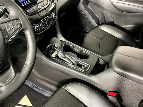 Used 2023 Chevrolet Equinox Premier AWD/4WD image 18