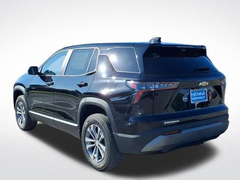 New 2026 Chevrolet Equinox LT w/ Convenience Package II FWD image 5