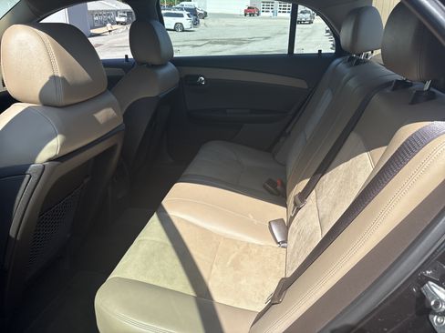 Used 2009 Chevrolet Malibu LT w/ Rear Power Package FWD image 11