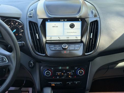 Used 2019 Ford Escape SE image 13