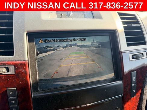 Used 2012 Cadillac Escalade ESV Luxury image 25