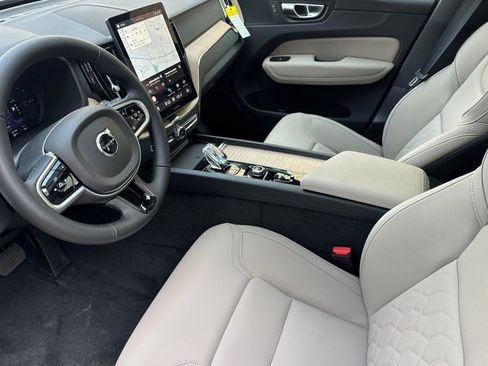 New 2026 Volvo XC60 T8 Plus w/ Protection Package Premier image 9