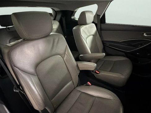 Used 2017 Hyundai Santa Fe Limited FWD image 29