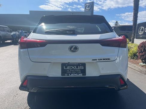 New 2026 Lexus UX 300h AWD image 6