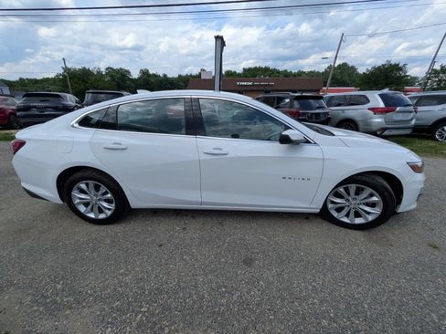 Used 2021 Chevrolet Malibu LT FWD image 7