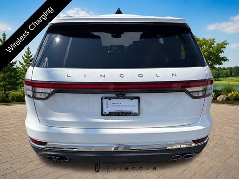 Certified 2025 Lincoln Aviator AWD image 5