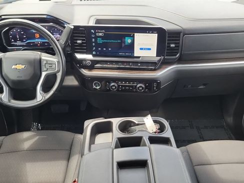 Used 2024 Chevrolet Silverado 1500 LT AWD/4WD image 11