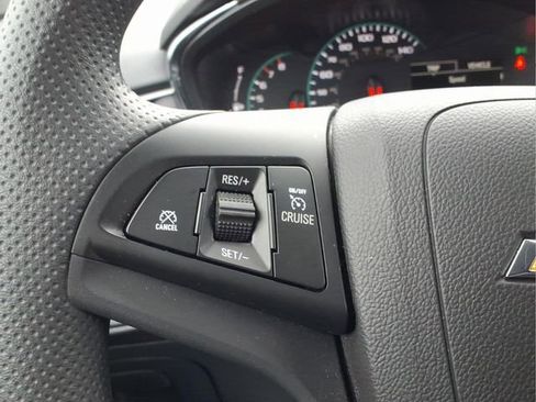 Certified 2022 Chevrolet Trax LS w/ Tint and Cruise Package image 22