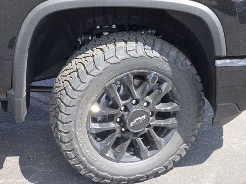 New 2026 Chevrolet Silverado 3500 High Country w/ High Country Premium Package AWD/4WD image 27