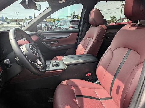 Certified 2025 MAZDA CX-70 Plug-In Hybrid w/ Premium Plus AWD/4WD image 11