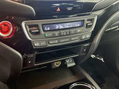 Used 2020 Honda Passport Touring image 12