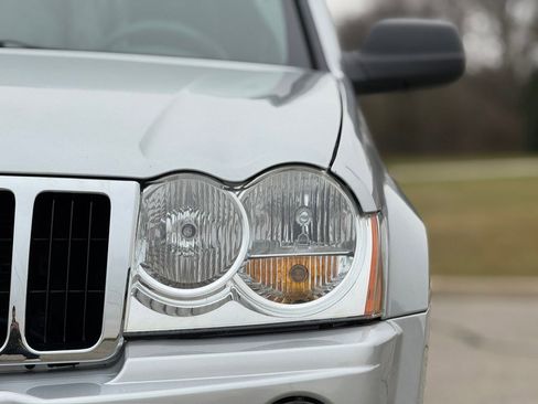 Used 2005 Jeep Grand Cherokee Limited AWD/4WD image 15